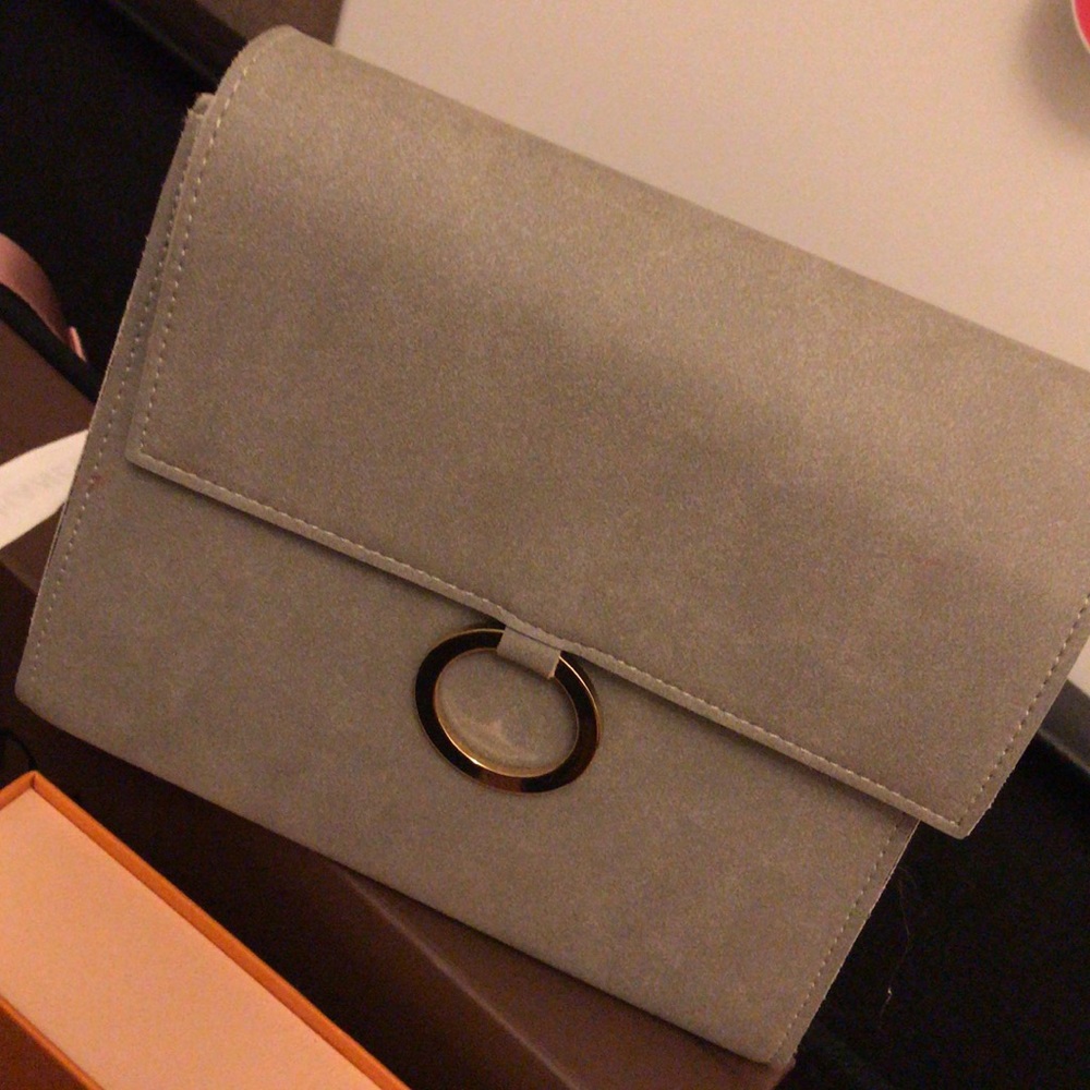 grey box bag